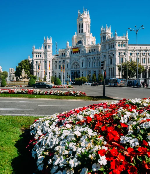 Madrid City Hall at Plaza de Cibeles, in Madrid, Spain. Architectural examples of gothic style with neoclassical elements — Stock Photo, Image