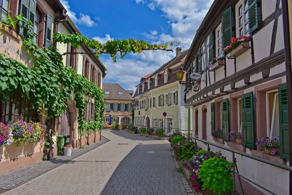 Sankt Martin Rheinland Pfalz Deutschland 2018 Straße Mit Traditionellen Häusern lizenzfreie Stockfotos