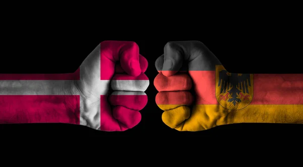 Концепция Дании Против Германии — стоковое фото