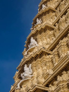 Mysore, Hindistan. Sri Chamundeshwari Tapınağı, Mysore yakınındaki Chamundi tepelerde bulunan görünümünü.