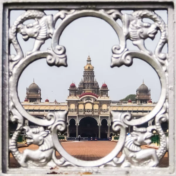 インドのマイソール 2017年12月25日 マイソール宮殿の眺め — ストック写真