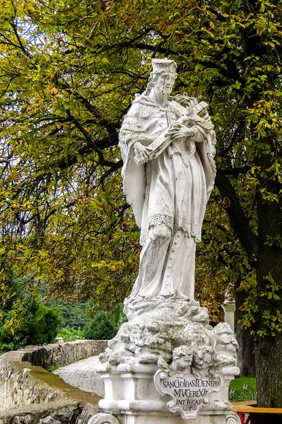 下奥地利 奥地利 大约2017年8月 雕塑在圣奥斯马教区教堂的围场 — 图库照片