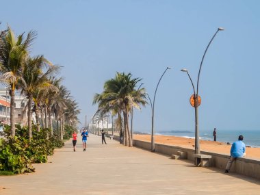 Pondicherry, India - Aralık, 26, 2017. Promenade beach road Pondicherry.