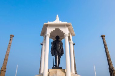 Pondicherry, India - Aralık, 26, 2017. Gandi'nin heykelinin Pondicherry.