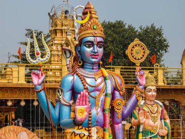 Dwarapudi, Hindistan - Ocak 2018. Hindistan, Dwarapudi 'deki Ayyappa Swamy Tapınağı' nın mimarisi.