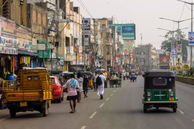 Vijayawada, Hindistan - Ocak, 2018 yaklaşık. Sokak trafik Vijayawada, Hindistan.