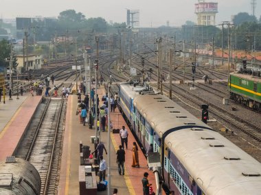 Vijayawada, Hindistan - Ocak, 2018 yaklaşık. Vijayawada, Hindistan'da Tren İstasyonu görünümünü.