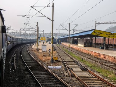 Vijayawada, Hindistan - Ocak, 2018 yaklaşık. Vijayawada, Hindistan'da Tren İstasyonu görünümünü.
