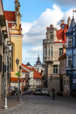 Vilnius, Litvanya - Ağustos, 2018 yaklaşık. Güneşli günde Vilnius eski şehrin güzel manzara.