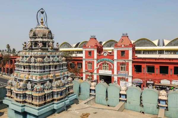 印度班加罗尔 2018年1月 班加罗尔著名的科尔市场附近的斯里加内什寺景观 — 图库照片