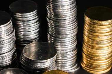 Yeni Hint paralarının görünümünü kapat.