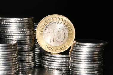 Yeni Hint paralarının görünümünü kapat.