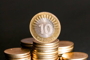 Yeni Hint paralarının görünümünü kapat.