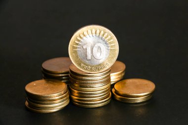 Yeni Hint paralarının görünümünü kapat.