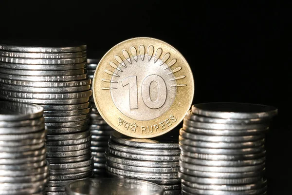 Yeni Hint paralarının görünümünü kapat.