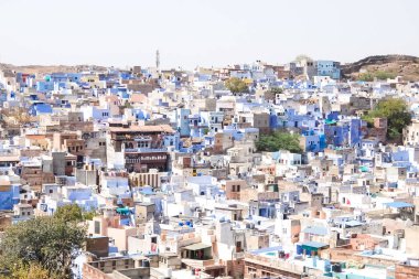 Jodhpur, Hindistan - Mart 2018. Güneşli bir günde Jodhpur şehir manzarası.