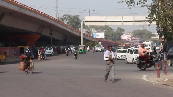 New Delhi India März 2019 Straßenverkehr Auf Den Strassen Von — Stockvideo