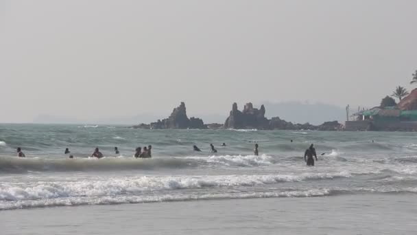 Arambol Goa India Circa February 2019 在Arambol海滩上看到的人 — 图库视频影像