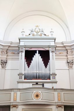 San Giorgio di Nogaro, Italya-Circa Ağustos 2017. Katolik kilisesinin iç mekanları (Chiesa di San Giorgio di Nogaro).