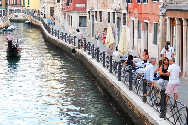 Venice Italy Circa August 2017 Beautiful Venice Canals Boats Gondolas — Stock Photo, Image