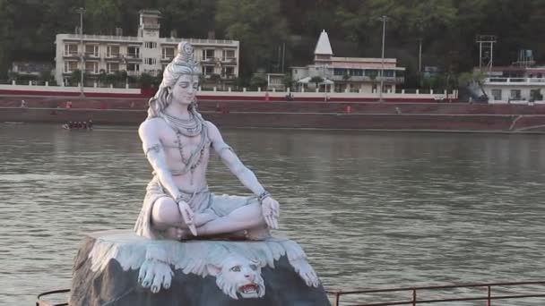 Рішікеш Індія Близько 2019 Березня Красива Статуя Лорда Шиви Березі — стокове відео