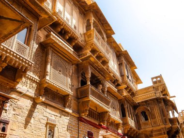 Jaisalmer, Hindistan - Mart 2018. Patwon Ki Haveli 'nin Jaisalmer' deki güzel mimarisi.