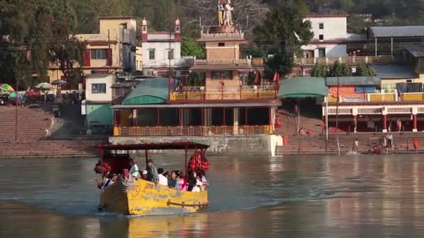 Rishikesh Indien März 2019 Schöner Blick Auf Den Ganga Damm — Stockvideo