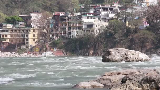 Rishikesh Indien Circa April 2019 Vacker Utsikt Över Ganga River — Stockvideo