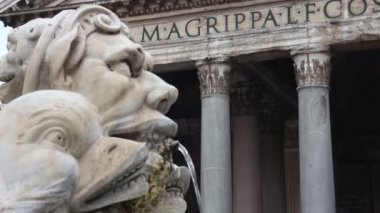 Roma, İtalya - Mayıs 2019. Fontana di Piazza della Rotonda manzarası.