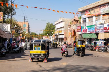 Bikaner, Hindistan - Mart 2018. Bikaner 'de sokak trafiği.