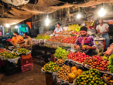 Bikaner, Hindistan - Mart 2018. Bikaner sebze pazarı.