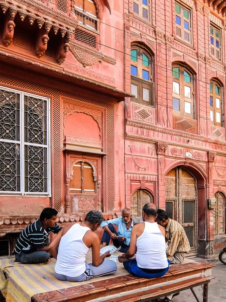 Bikaner India Circa March 2018 Men Playing Cards Streets Bikaner — Stock Photo, Image