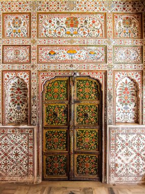 Bikaner, Hindistan - Mart 2018. Junagarh fort güzel mimarisi.