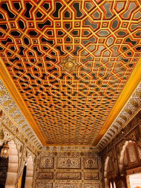 Bikaner, Hindistan - Mart 2018. Junagarh fort güzel mimarisi.