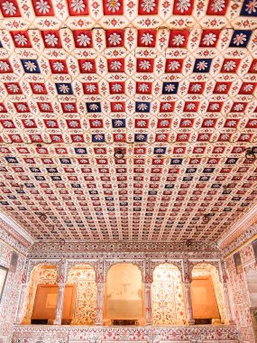 Bikaner, Hindistan - Mart 2018. Junagarh fort güzel mimarisi.