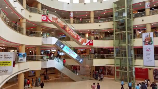 Ченнаї Індія Приблизно Грудень 2019 Року Клієнти Відвідують Торговий Центр — стокове відео
