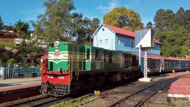 Coonoor Tamil Nadu India Circa December 2019 库诺火车站是Nilgiri山区铁路的一部分 位于印度南部Mettupalayam和Udagamandalam之间 — 图库视频影像