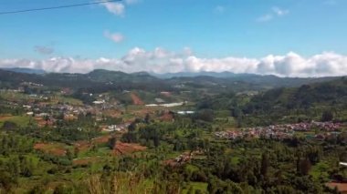Coonoor, Tamil Nadu, Hindistan - Aralık 2019. Trenin dışı görünüyor, Güney Hindistan 'da Mettupalayam ve Udagamandalam arasında gidiyor..