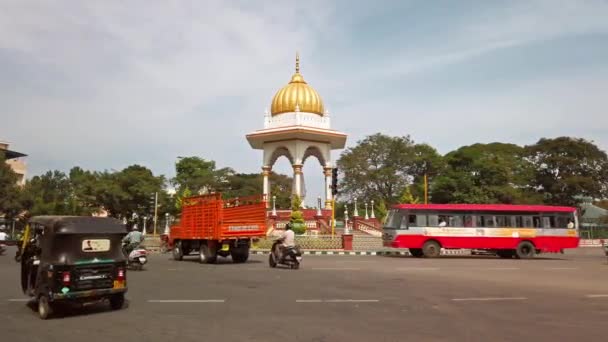 Mysore India Circa Diciembre 2019 Tráfico Por Las Calles Mysore — Vídeo de stock