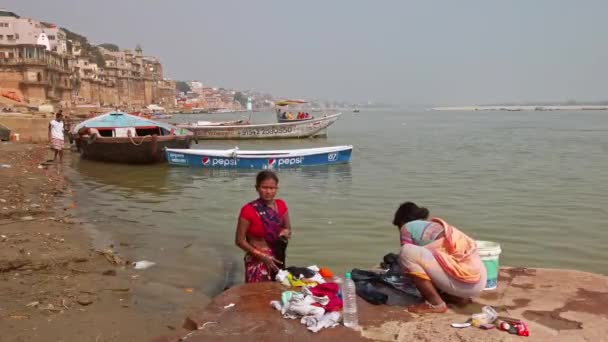 Varanasi Hindistan Kasım 2019 Varanasi Nin Ghatlarında Günlük Yaşam — Stok video