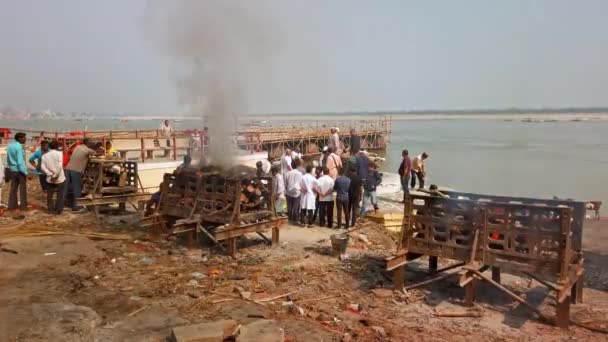 Varanasi Índia Circa Novembro 2019 Harishchandra Ghat Dos Ghats Varanasi — Vídeo de Stock