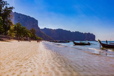 Bir Ao Nang Beach ve sabah ışık