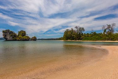 Nopparat Thara Beach öğle, Krabi il, Tayland