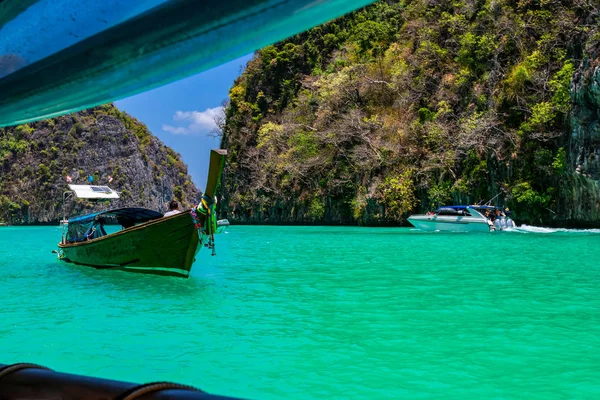 Båt Att Skönheten Phi Phi Leh Vid Pileh Bay Och — Stockfoto
