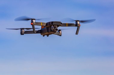 Drone yüksek açı görüntü kaydediyor