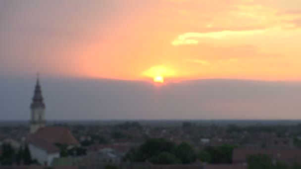 Проміжок Часу Під Час Заходу Сонця Небо Над Невелике Місто — стокове відео