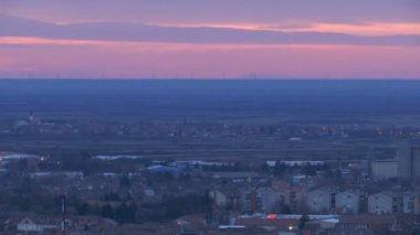 tepenin üzerinden günbatımı zaman atlamalı