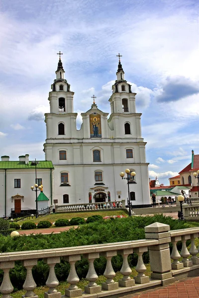 白俄罗斯明斯克 2018年8月13日 圣灵大教堂是白俄罗斯东正教教堂的中心大教堂 大教堂可追溯到1633 1642 — 图库照片