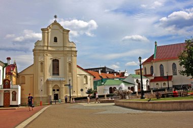 Minsk, Beyaz Rusya - 13 Ağustos 2018: St Joseph Kilisesi eski bir Roma Katolik Kilisesi olduğunu. Barok mimari tarzı bir örnektir, bina 1752 tamamlandı. Kilise için ait manastır sonra seçildi.  