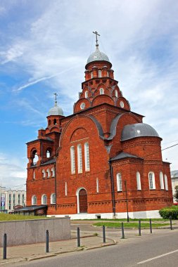 Vladimir, Rusya Federasyonu - 16 Temmuz 2017: kutsal Trinity eski eski mümin kilise Vladimir, 1913-1916'neo-Rus tarzında inşa kilise kapalı kilisenin zulüm 1928 yılında sırasında